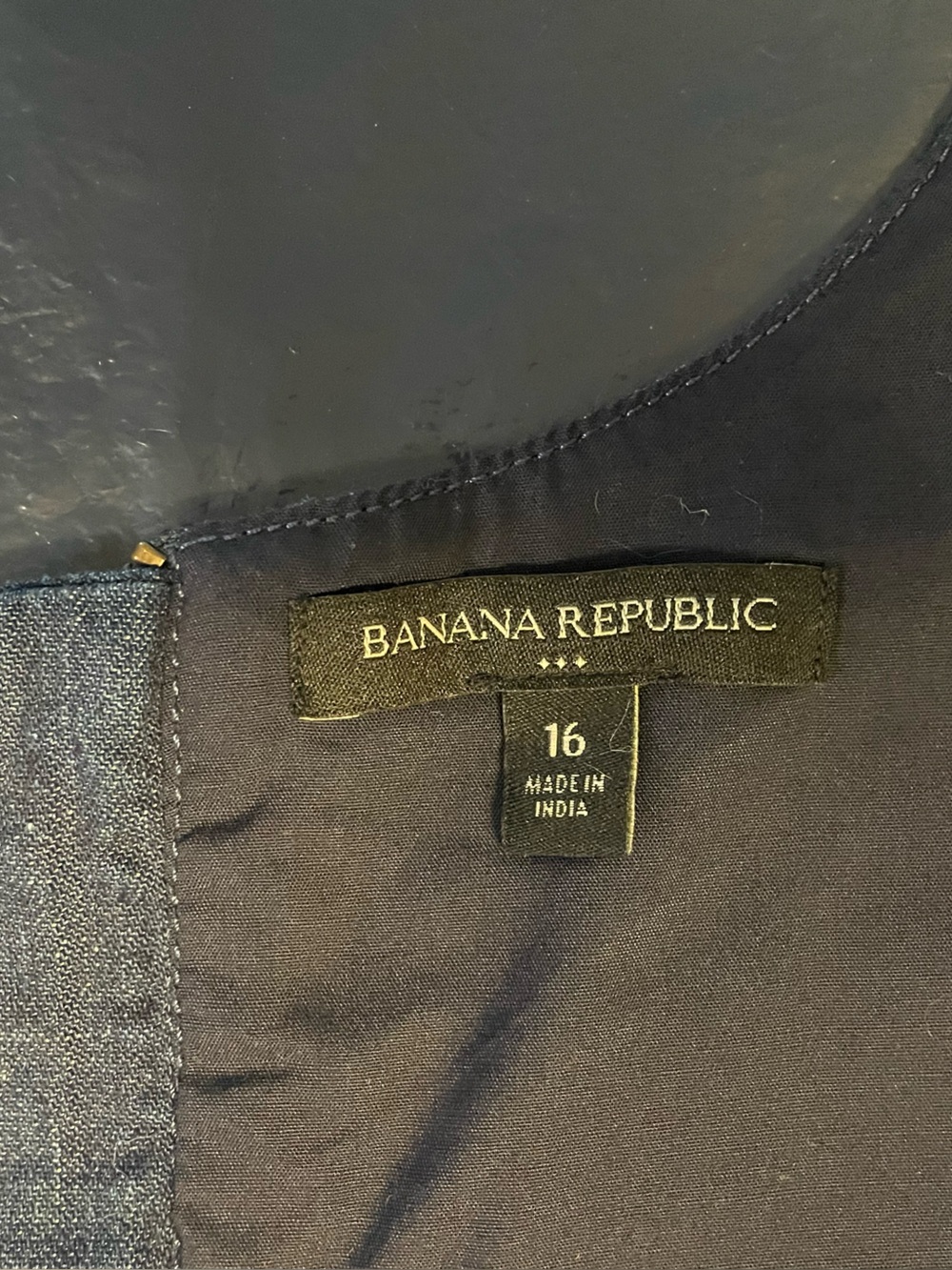 Banana Republic Denim Crop Top in Dark Blue with Button Front - Picture 9 of 11
